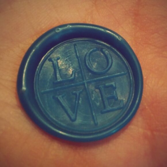 LOVE Wax Seal Stamp w/ Red & Blue Wax Sticks - Picture 5 of 5